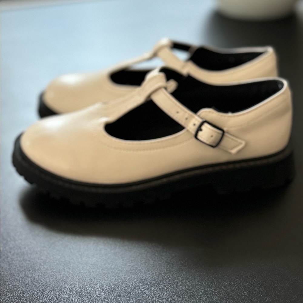 Off white/cream mj girl shoes from Zara